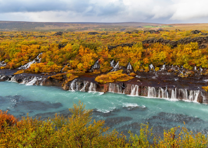 waterfall-automn-iceland